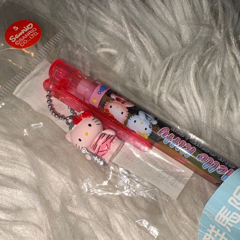 Sanrio vintage Pink Hello Kitty Pen with Charm